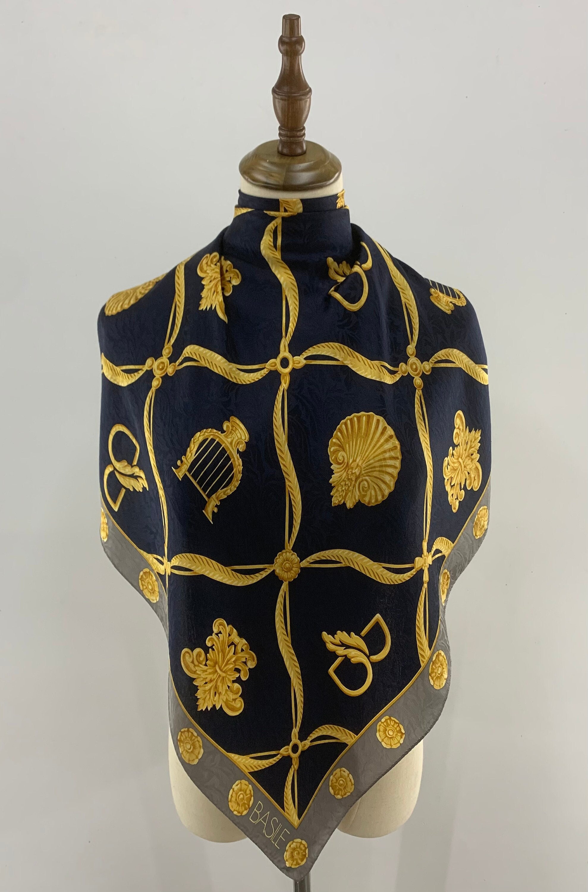 Sciarpa di seta Basile vintage, sciarpa Basile jacquard di seta