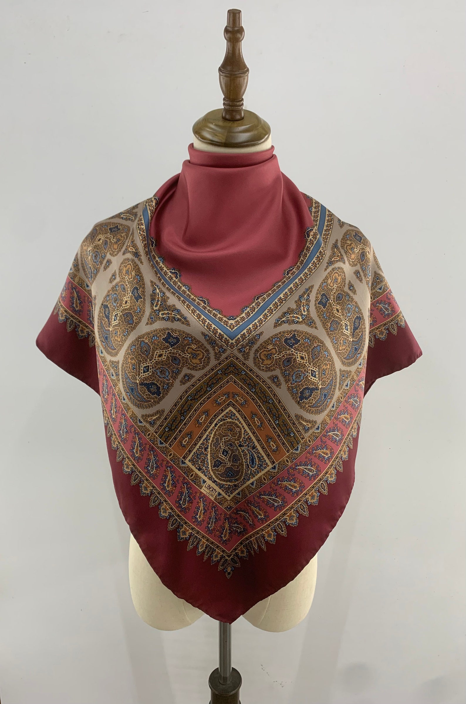 Foulard Vintage Liberty Of London - Soie 100% - Motif Floral Et Oiseaux - Fait Main En Italie - Occasion Bon état