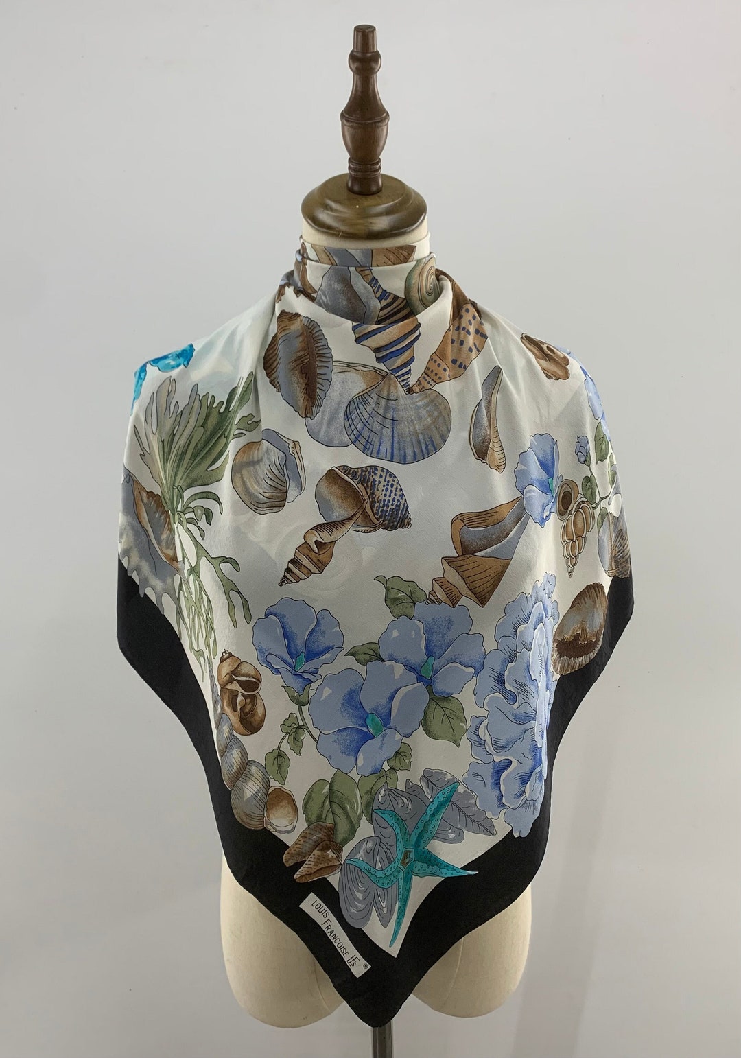 Foulard Soie Louis Françoise Vintage – Motif Floral Multicolore – 100% Soie Française