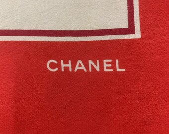 シャネル スカーフ 赤 A-14670 Vintage Chanel Silk Scarf Red Border Flowers Head Scarf Women