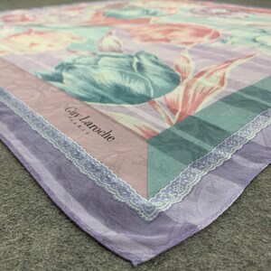 Foulard Vintage Guy Laroche En Soie 100% - Motif Roses, Multicolore, Fait Main, Occasion Bon état