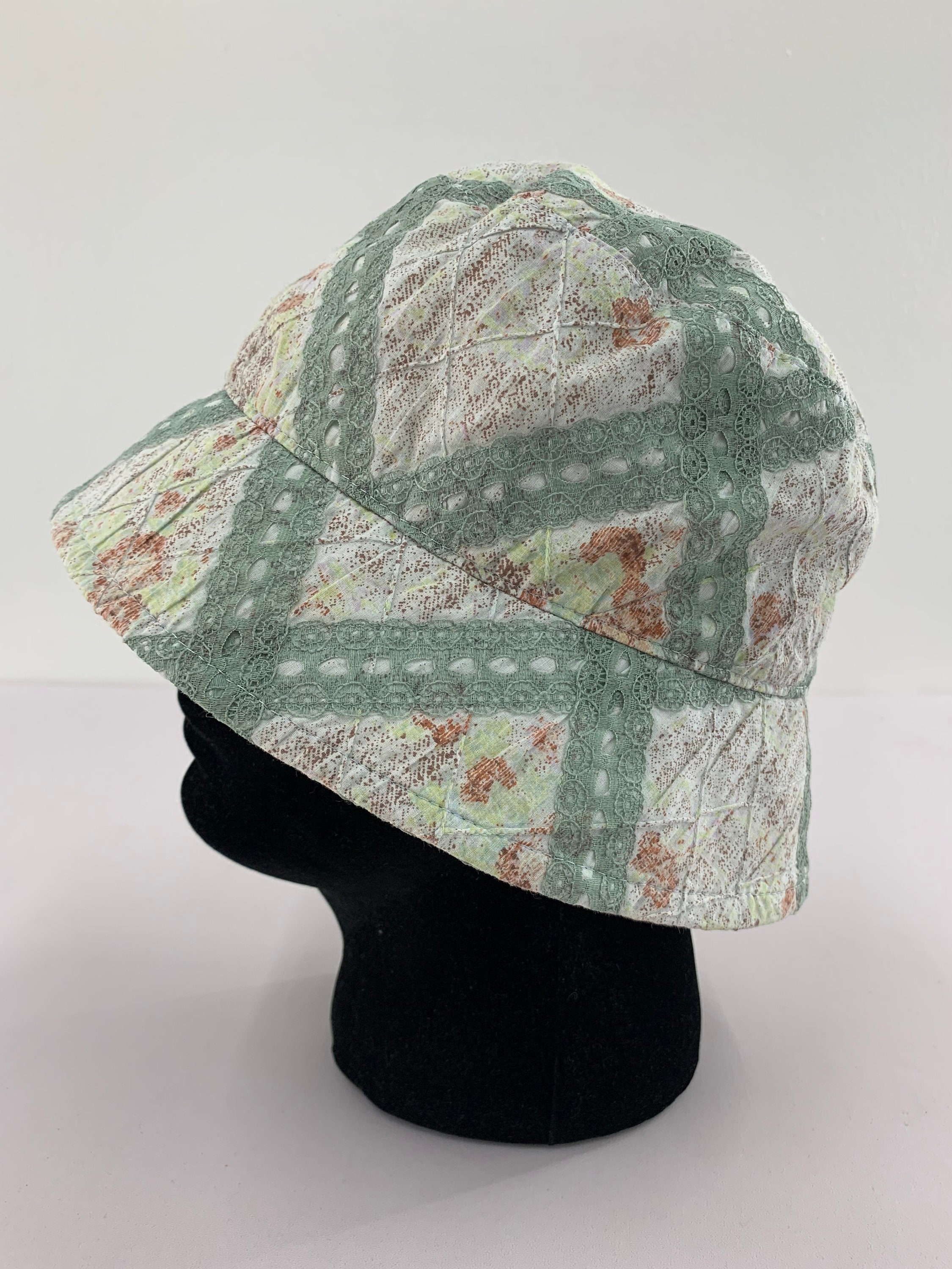 Vintage Chocolatier Japanese Brand Bucket Hats, Unisex Bucket Hats, Summer Hats, Vintage Bucket Hats, Fishing Sun Hat, Street Wear Hat