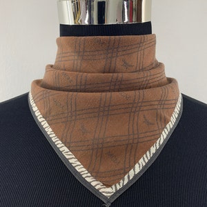 Vintage MCM Taschentuch Bandana Luxus Accessoires Einstecktuch Babuschka Wickelschal Schals Halstuch