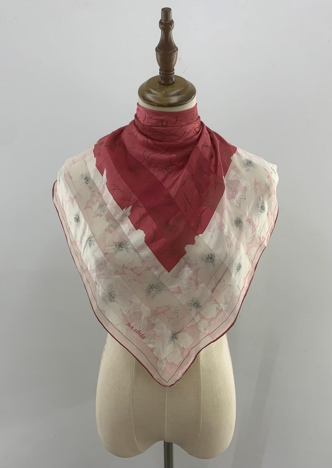 Foulard Chic Femme Carré 100% Soie | La Parisienne