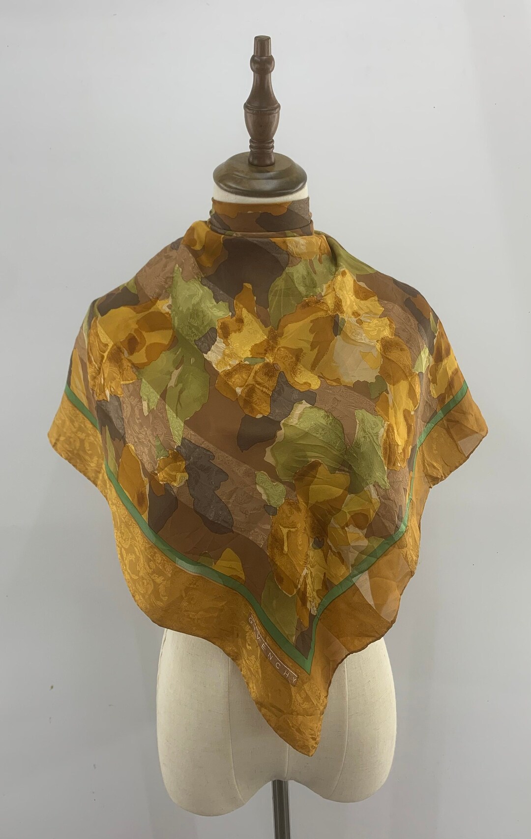 Foulard Soie Vintage Multicolore - Motif Géométrique, Style Gavroche