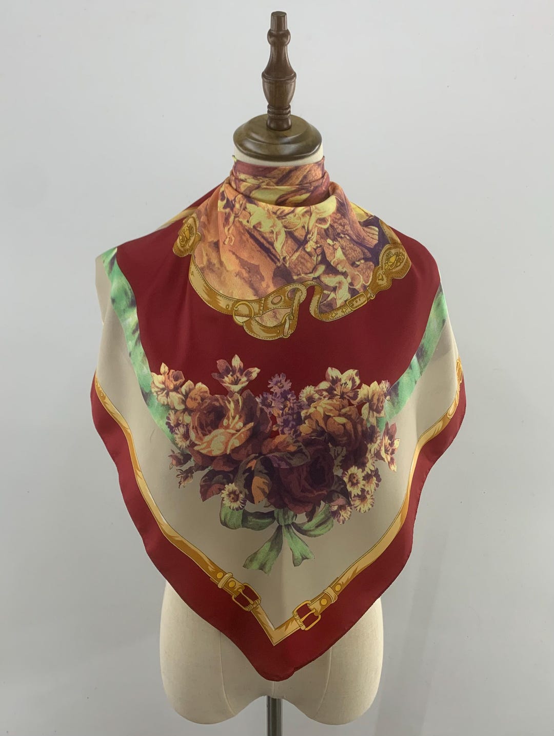 VALENTINO｜SCARVES (5W0E6017 KBS UWT / 5W2E6017 KBS UWT) Vintage Silk Scarf Equestrian Floral Baroque Animal Classic