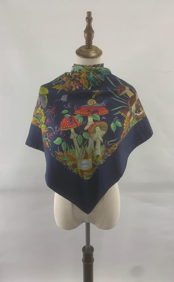 Vintage 90s Gucci Silk Scarf V.accornero Blue Navy Floral Babushka