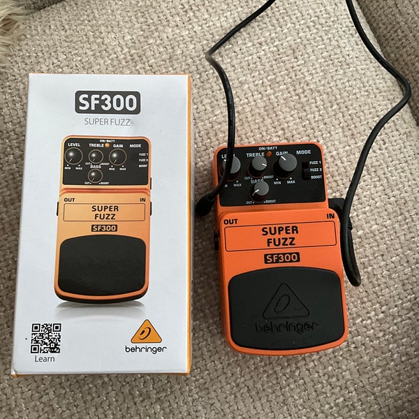 Behringer SF300 Super Fuzz guitar effects foot pedal 3-mode (peach orange)