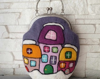 Felted bag with colorful houses / Gift for her / Women's shoulder bag / Wool bag /