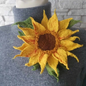 Broche de girasol / Flores de otoño / Girasol de fieltro / Alfiler de lana / Regalo para ella