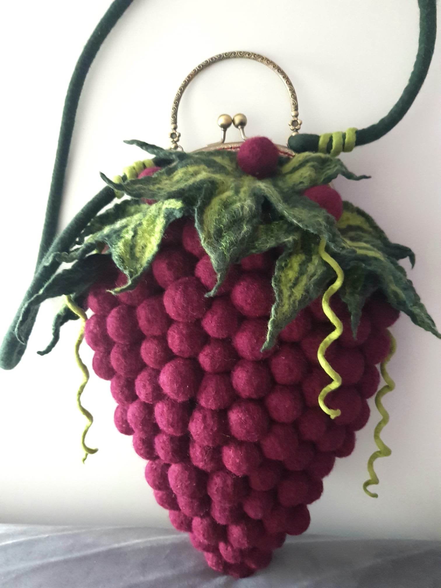 Grape Bag / Bunch of Grapes / Gift for a Woman / Shoulder Bag 