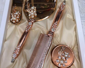 The mirror comb brush set,mirror and comb set, engagement gifts for her, graduation gifts for her,Birthday Gifts for her,Bridal Hair Comb