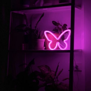 Mini Butterfly LED Neon Light - Wall Light Decoration Lamp Neon Sign Pink


Our Mini Butterfly Neon Sign Will Add A Pop Of Colour To Your Space! Battery and/or USB powered. Easy Installation. LED Neon Light. Low Voltage And Energy Efficient.