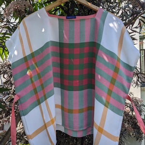 Blat z obrusu; blat w kratkę; blat w kratkę vintage; blat z obrusu vintage; blat z recyklingu; blat ręcznie robiony; blat przerobiony; blat patchworkowy; blat zwiewny;