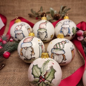 Personalized ceramic Christmas ball, handmade, unique piece. Diameter 6 cm