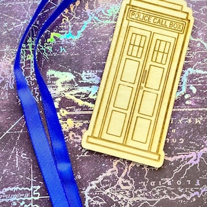 Dr. Who Tardis Wood Bookmark (1 pc), Dr. Who, Tardis, nerd, cool, geek, bookmark, wood bookmark, laser-cut, handmade, gift, reading, pages