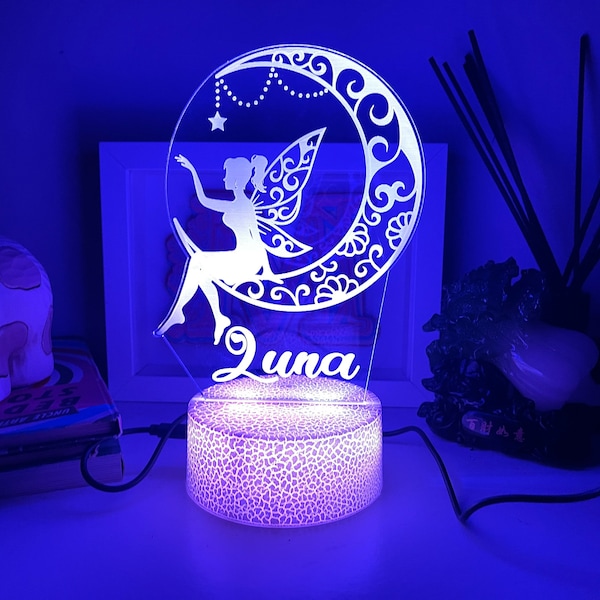 Fée personnalisée sur la lune | Lampe de table | Télécommande 16 couleurs | Cadeau d'anniversaire | Lampe unique pour décoration de chambre | Veilleuse acrylique