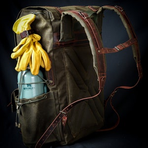 Handmade Waxed Canvas Backpack | 50 L | Green Brown Options | Leather Backpack | Bushcraft Bag | Travel, Camping, Hunting, Fishing