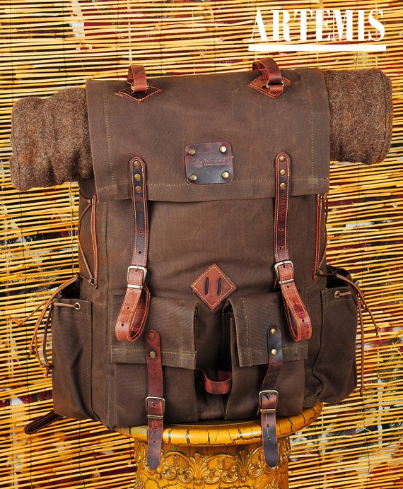 10 Bestseller Bushcraft-camping-hiking Backpack Bushcraft Bag Gears Rucksack  Leather-canvas Backpack Haversack Camping -  Canada