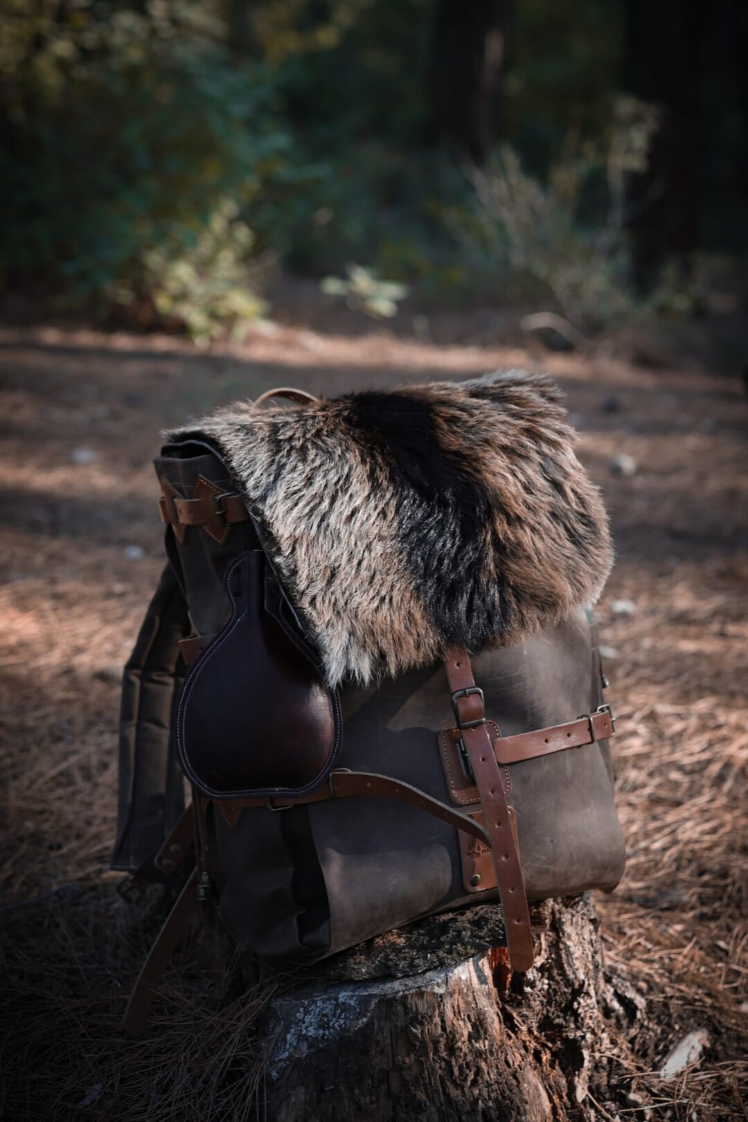 【DEINET】24FW POM POM FUR BACKPACK (MOCHA) Peek-A-Boo Vegan Leather Diaper Bag Backpack 2.0 in Toffee