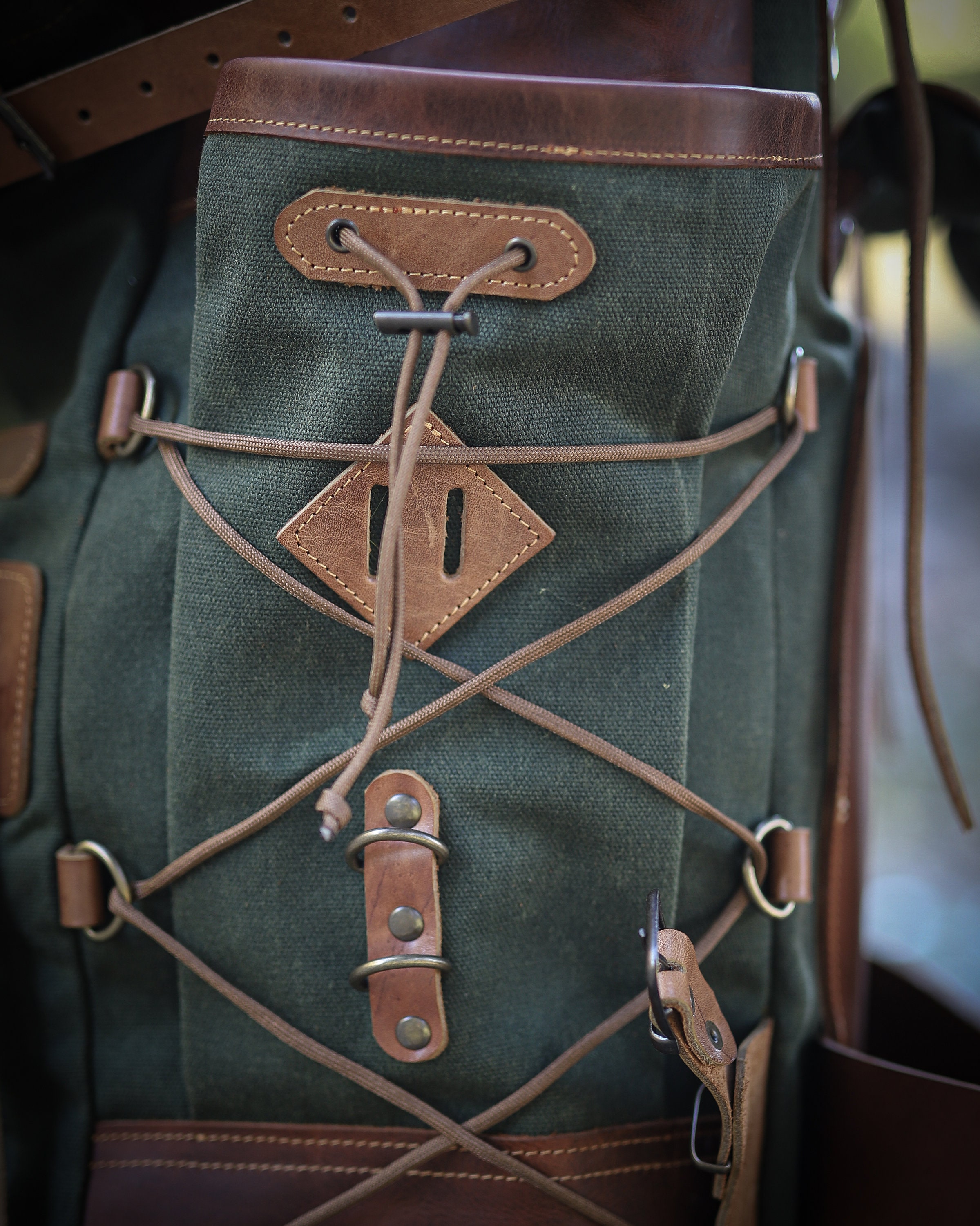 The Trailblazer Bushcraft Waxed Canvas Backpack In Army Green