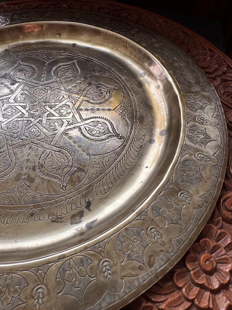 Vintage Large Indian Brass Plate 40 cm | Hand Carved Solid Brass Tray | Boho Home Decor | Witchcraft Altar Plate | Asian Brass Collectible image 6
