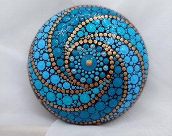 Turquoise Mandala Spiral ,Mandala Stone, Point Painting, DotArt, Deco Stone, Hand Painted Stone, Art in Acrylic, Meditation, Gift