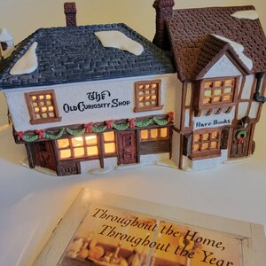 Dept 56  Dickens Village Series Heritage Village Old Curiosity Shop