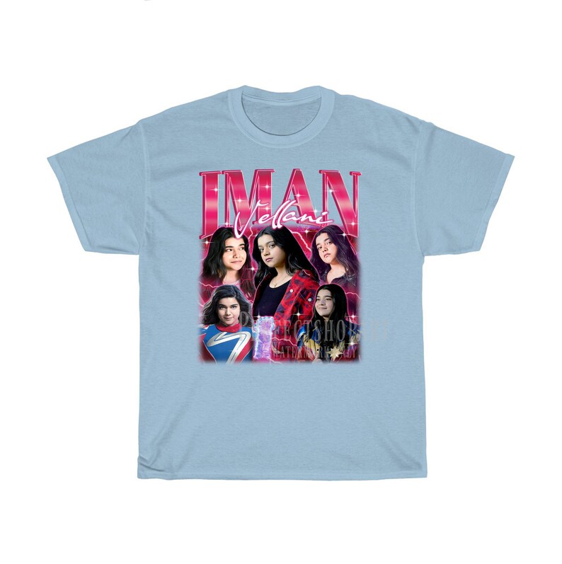 IMAN VELLANI Vintage Shirt, Iman Vellani Homage Fan Tees, Iman Vellani Homage Retro, Iman Vellani Graphic Retro 90-tal, Iman Vellani Merchi Light Blue