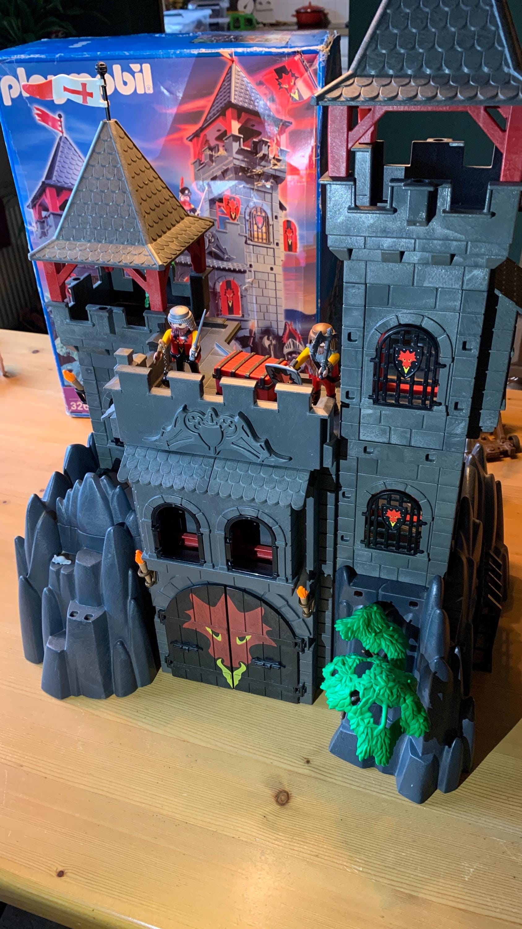 Playmobil ドラゴン軍団の城 3269 Playmobil 3269 Red Dragon Rock Castle, 7759 Wall Ext, 7760