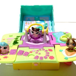 Vintage Littlest Pet Shop Pop-Up Spielset mit 3 Mini-Tieren – LPS Teeniest Tiniest Sammlerstück – Hasbro 2006 Geschenk