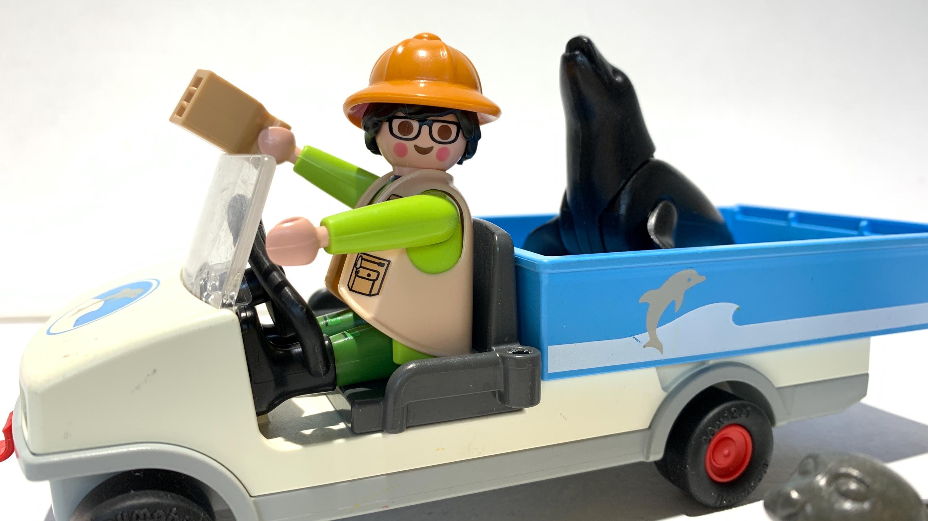 Vintage Playmobil Zoo 4464 - Jeep Caddy With Seal Family - Animals