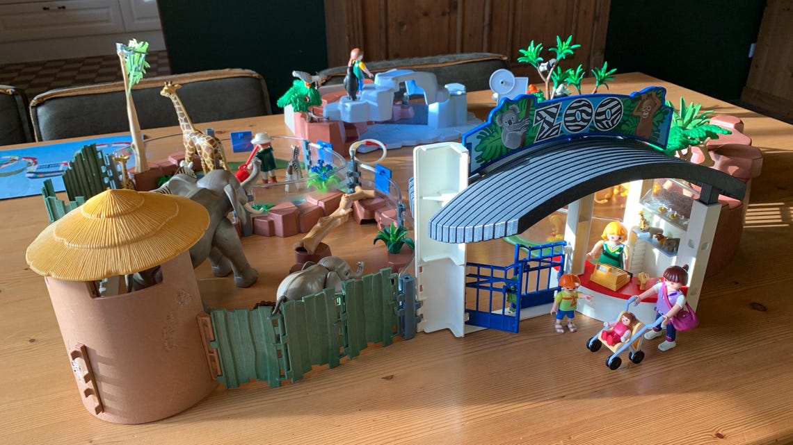 LOT PLAYMOBIL 4850 - Entrée Du Zoo Avec Comptoir, Portail Et Serrure - Occasion Très Bon état