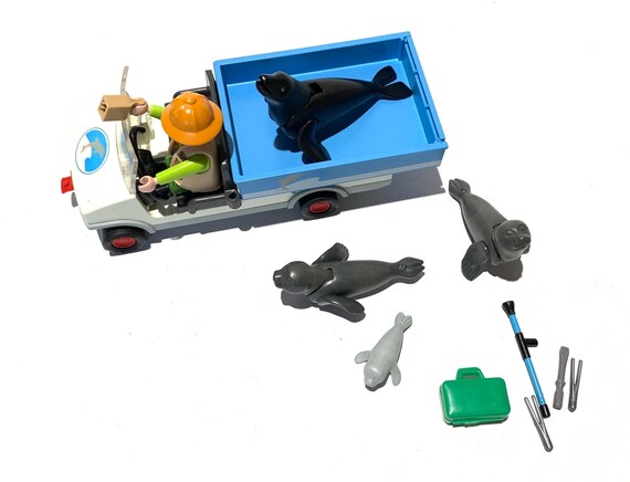 Vintage Playmobil Zoo 4464 - Jeep Caddy With Seal Family - Animals