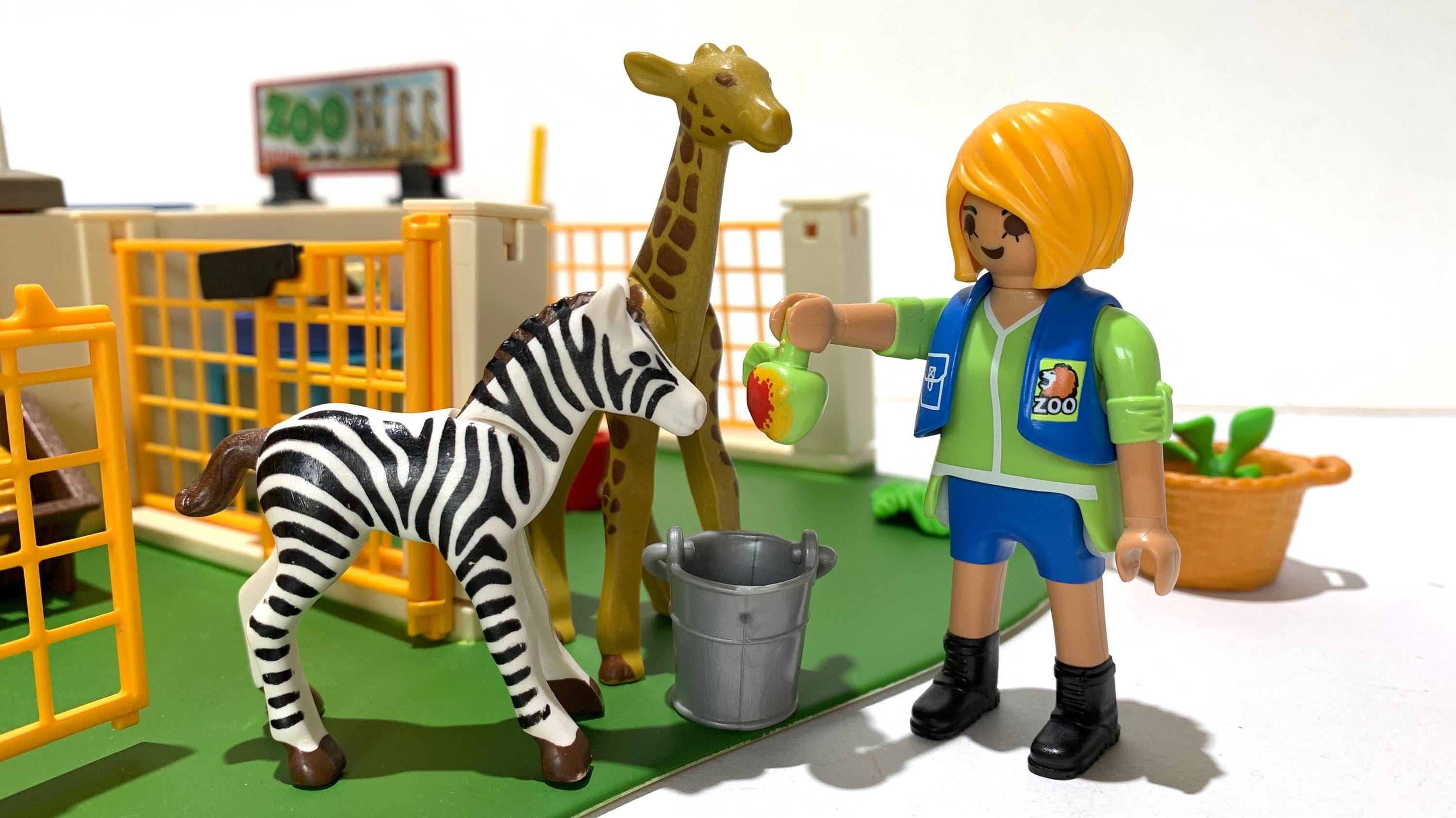 Playmobil Panda Zebra Giraffe Care Station 4009 Playmobil Zoo Animals Birthday Gift or Christmas Present Animal Lovers Berlin Etsy