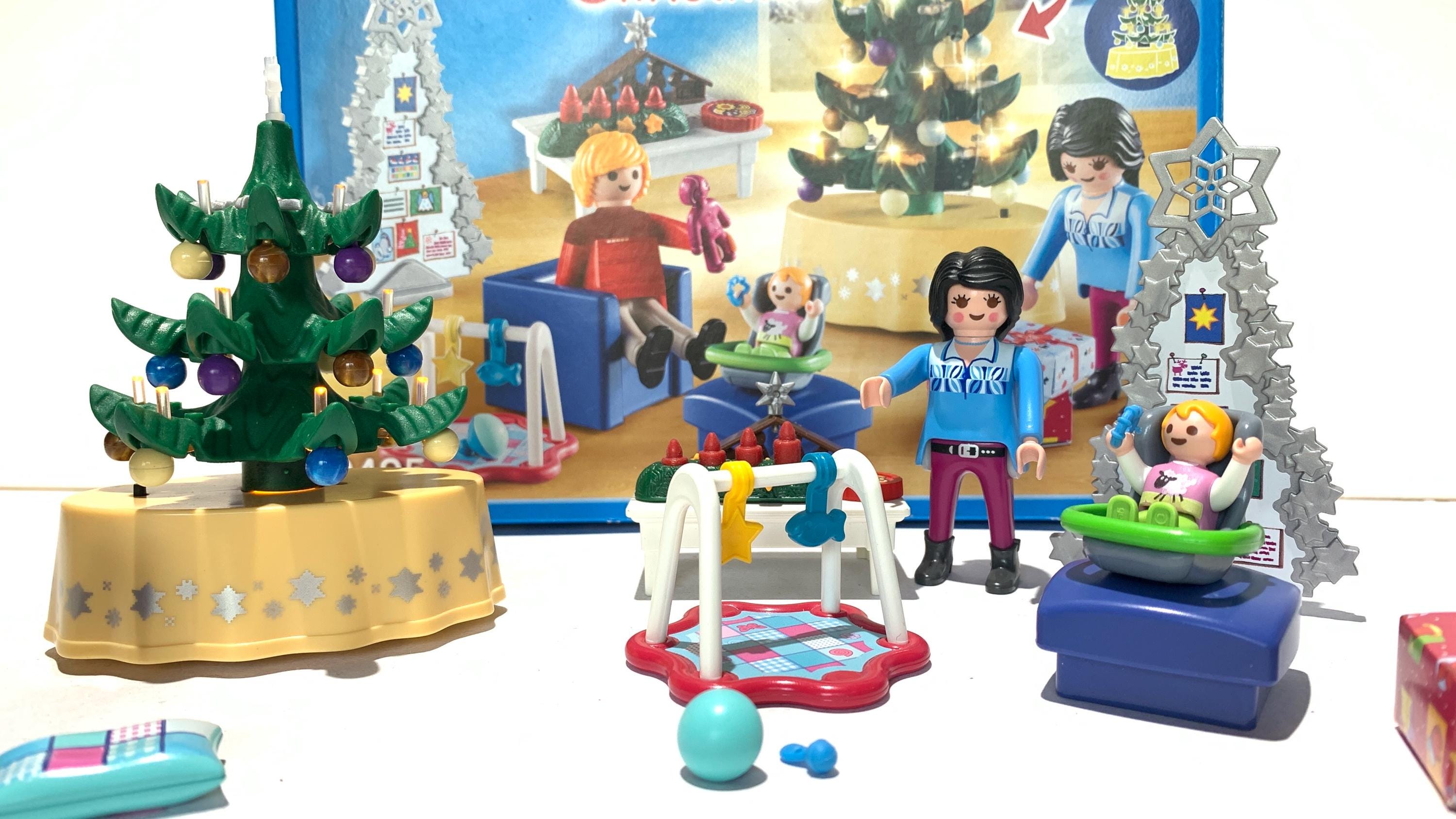 プレイモービル クリスマス おもちゃ 9495 / 光るクリスマスツリーで