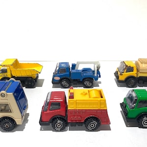 Tonka コレクション ダイキャスト - 消防車 / ゴミ収集車 / 燃料タンカー / キャンピングカー / 牽引ダンプトラック - ヴィンテージカー 1970 年代 - 誕生日プレゼント 息子 / お父さん