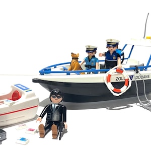 Playmobil City Action 70463 pas cher, Garde- côte et voleur à Jet-Ski