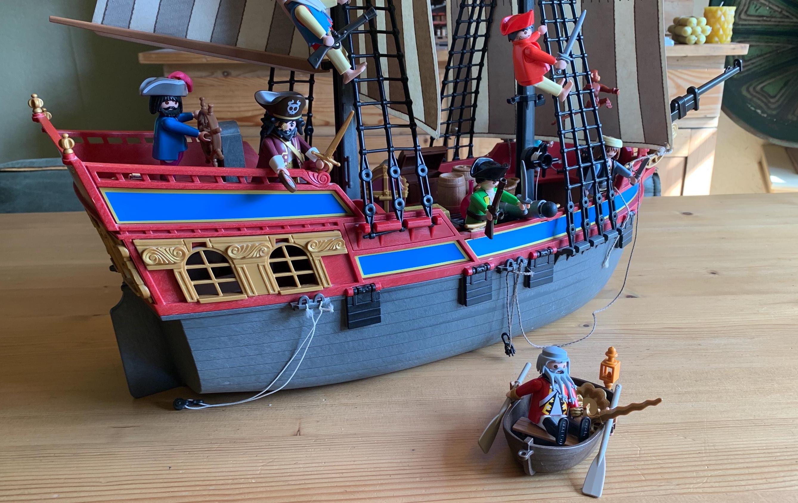 Playmobil Pirate Ship 3940 With 10 Pirates - 2 Cannons - Monkey