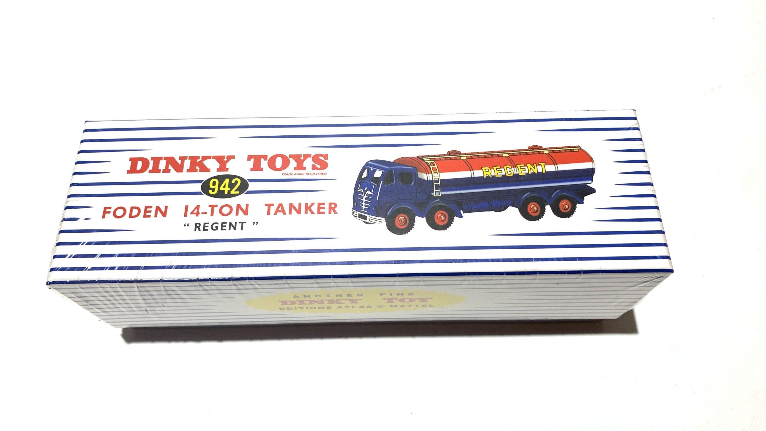 Dinky Toys 942 Foden Regent 14 Ton Tanker / Collection Edition