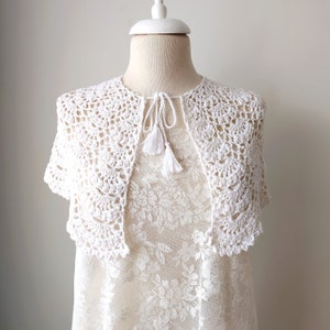 White Crochet Bolero Shrug, Handmade Lace Vest, Boho Bridal Cover Up, Festival Outfit, Vintage-Inspired Open Front Cardigan, Summer Layering