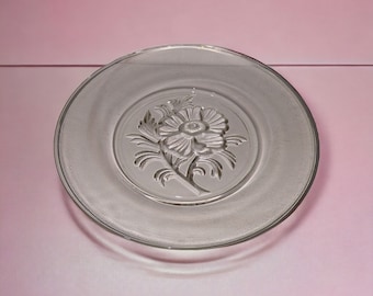 Vintage Jeanette 1950s Clear Glass Camellia Serveware Dessert Plate 8.5"