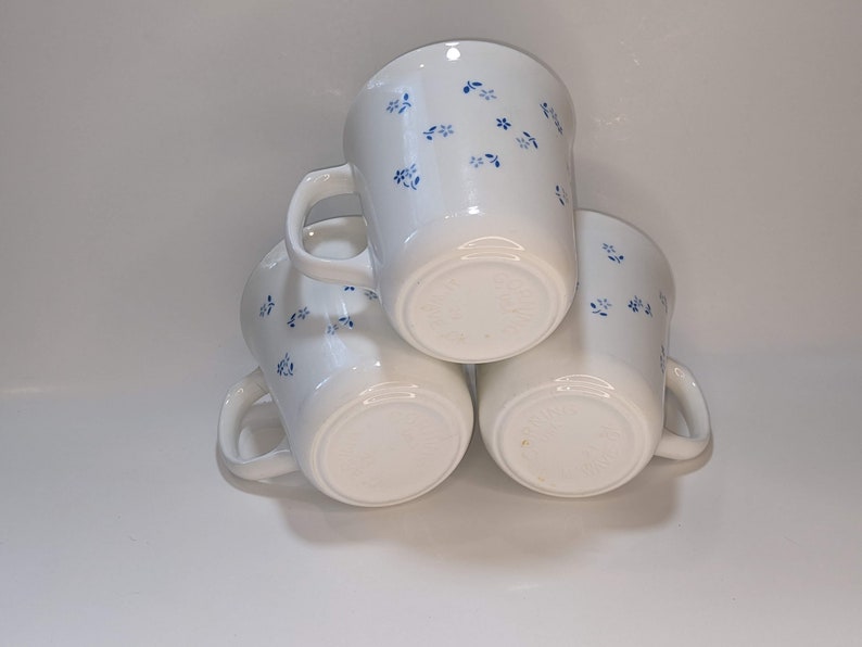 Vintage Corning Ware Milk Glass Provincial Blue Flowers Coffee tea Mug Set of 3 image 2