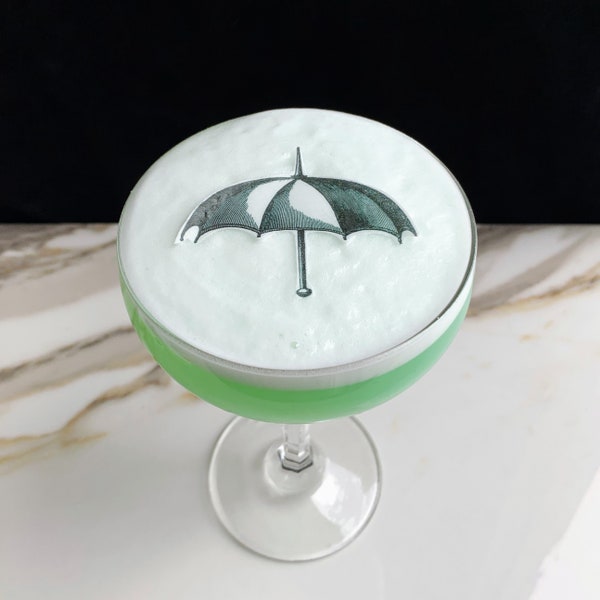 Edible Umbrella Cocktail Garnishes, Cocktail Toppers, Edible Art, Cupcake dessert toppers