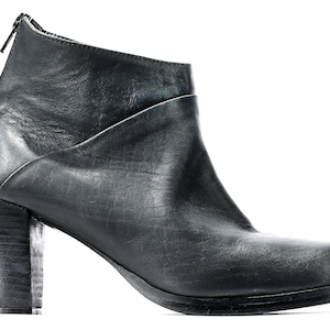 Vintage Ankle Boots 90s High Heel Gray Boots Leather Lined Boots Women Ankle Boots High Heel Boots Back Zip Up US 8.5 UK 6, EU 39