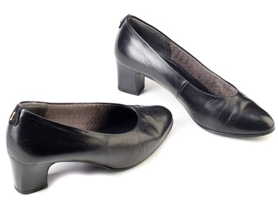 Indbildsk Elektriker Litterær kunst Buy Black Leather Pumps Shoes 80s Wedding Shoes Black Heels Online in India  - Etsy