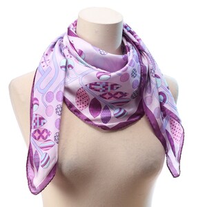 Bufanda de seda psicodélica rosa de los años 80, regalo para mamá, bufanda de seda vintage, pañuelo de seda morado, pañuelo para la cabeza con estampado abstracto morado para mujer, regalo para el día de la madre
