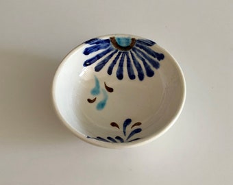 手描き陶器ボウルセット：青い花柄陶器、小さな装飾ボウル - Etsy 日本