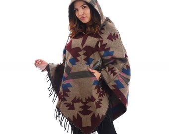Poncho con cappuccio in lana di yak dell'Himalaya, morbido e caldo pile nel cappuccio, poncho unisex, poncho azteco nativo americano, fatto a mano in Nepal, regalo di San Valentino