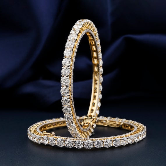 The Idil Oval Bangle | BlueStone.com